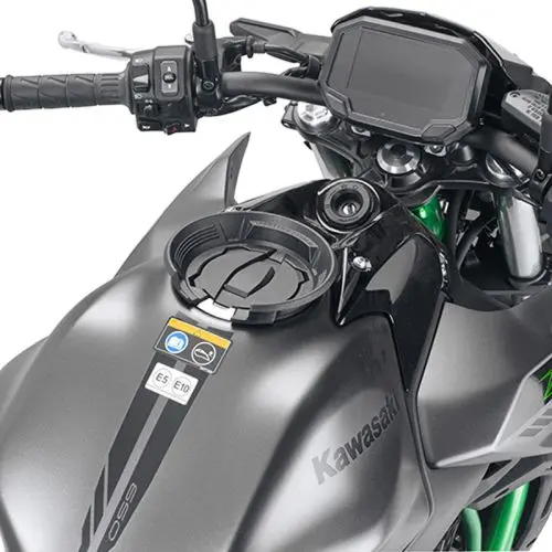 Givi Tanklock System Kawasaki Z650 1